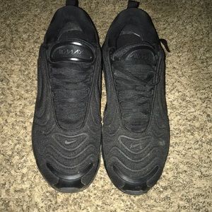 Men’s Nike 720 triple black